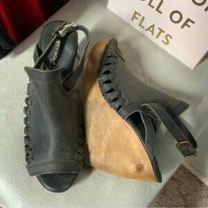 1338. Very Volatile Leather Wedges 8